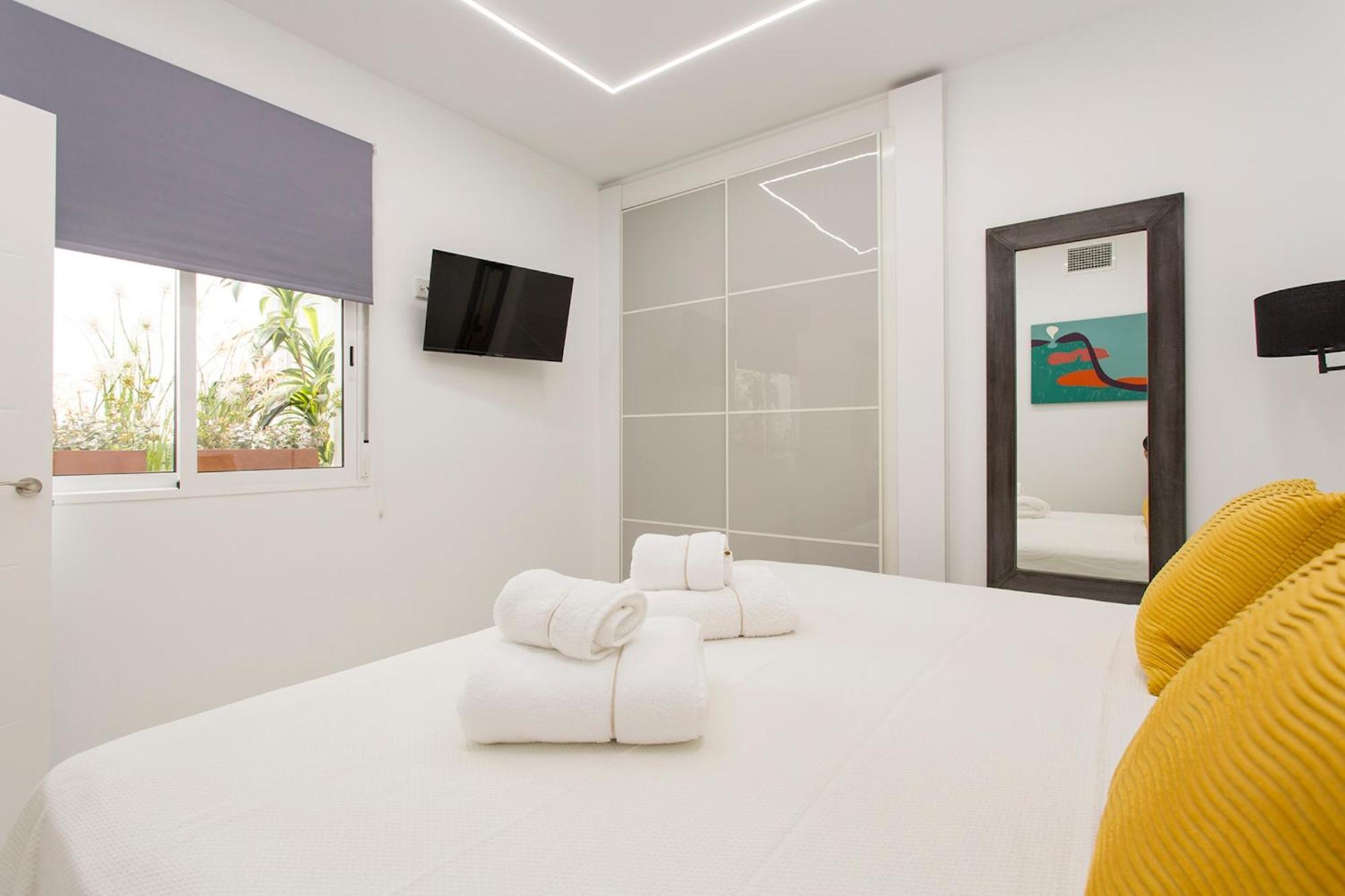 Ferienwohnung Dali'S Sanctuary In Granada - Private Parking Free Exterior foto
